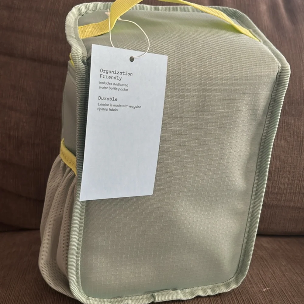 EMBARK Insulated Lunchbox NWT